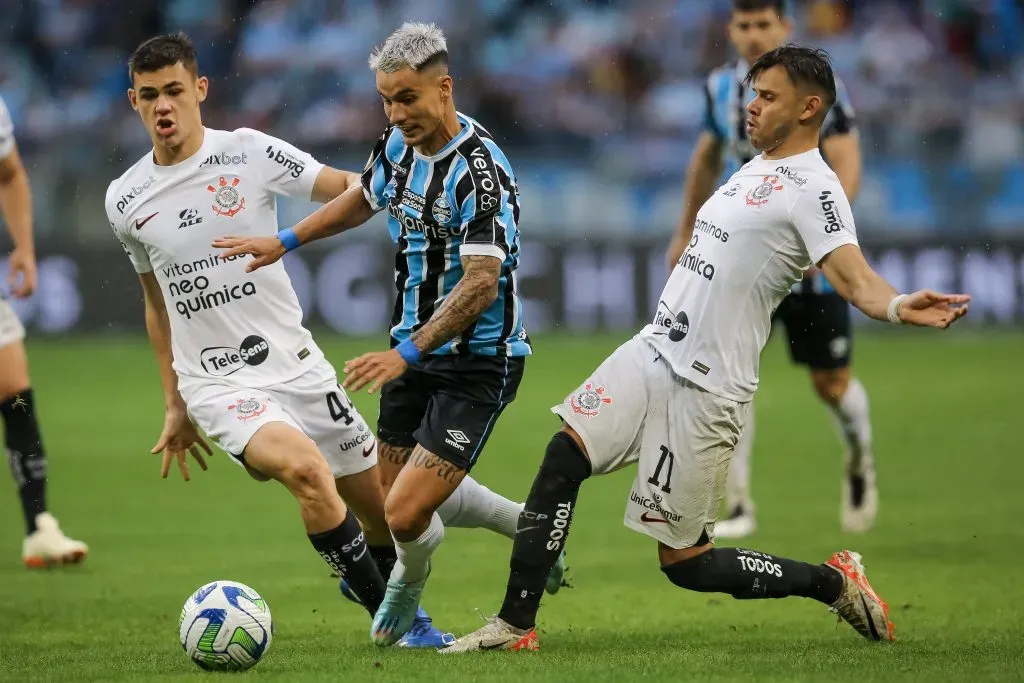 Ferreirinha contra o Corinthians. (Photo by Pedro H. Tesch/Getty Images)