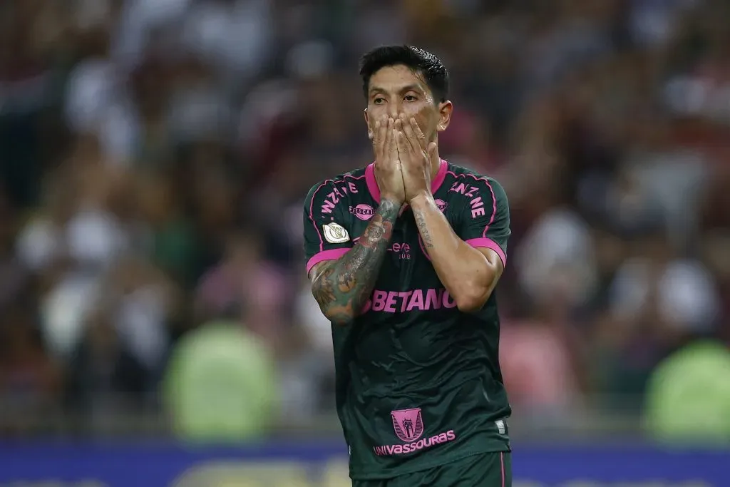 Germán Cano lamenta chance perdida. (Photo by Wagner Meier/Getty Images)