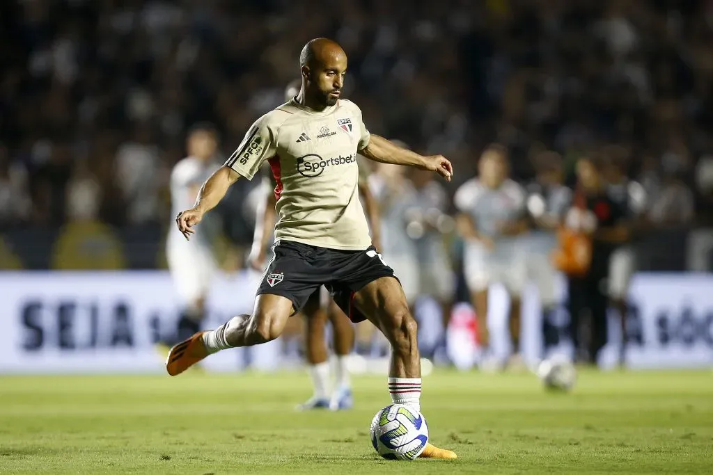 Lucas em ação pelo São Paulo. (Photo by Wagner Meier/Getty Images)