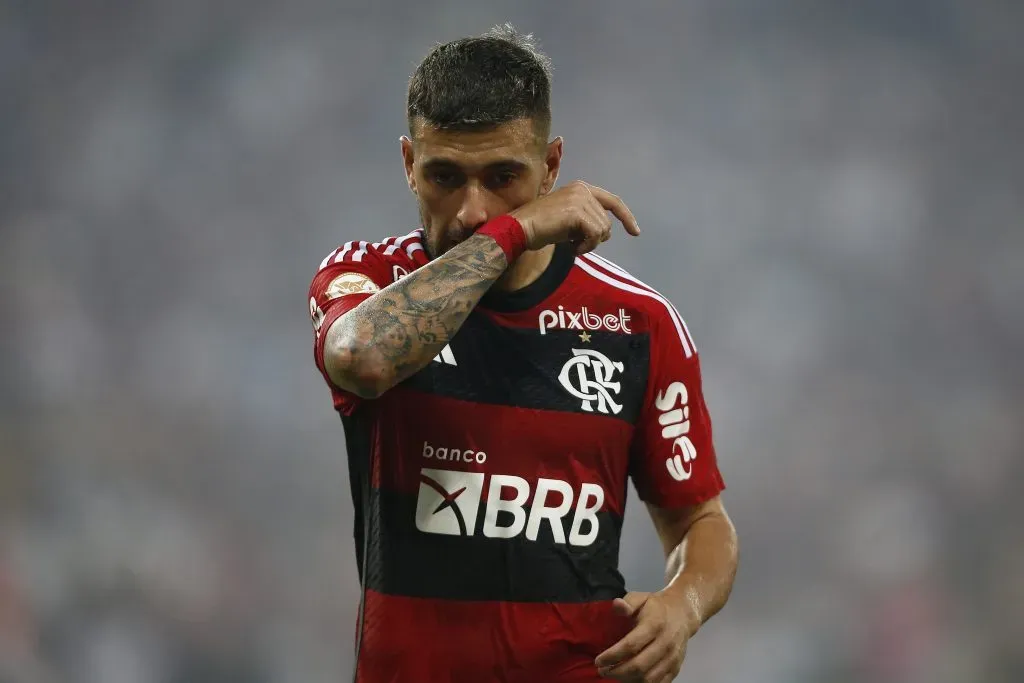 De Arrascaeta em partida contra o Fluminense. (Photo by Wagner Meier/Getty Images)