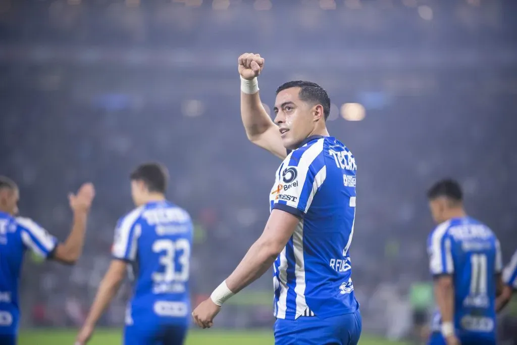 MONTERREY, MÉXICO – DEZEMBRO 02: Rogelio Funes Mori de Monterrey comemora após marcar o primeiro gol da equipe durante a partida de volta das quartas de final entre Monterrey e Atlético San Luis como parte do Torneo Apertura 2023 Liga MX no Estádio BBVA em 02 de dezembro de 2023 em Monterrey, México. (Foto: Azael Rodriguez/Getty Images)