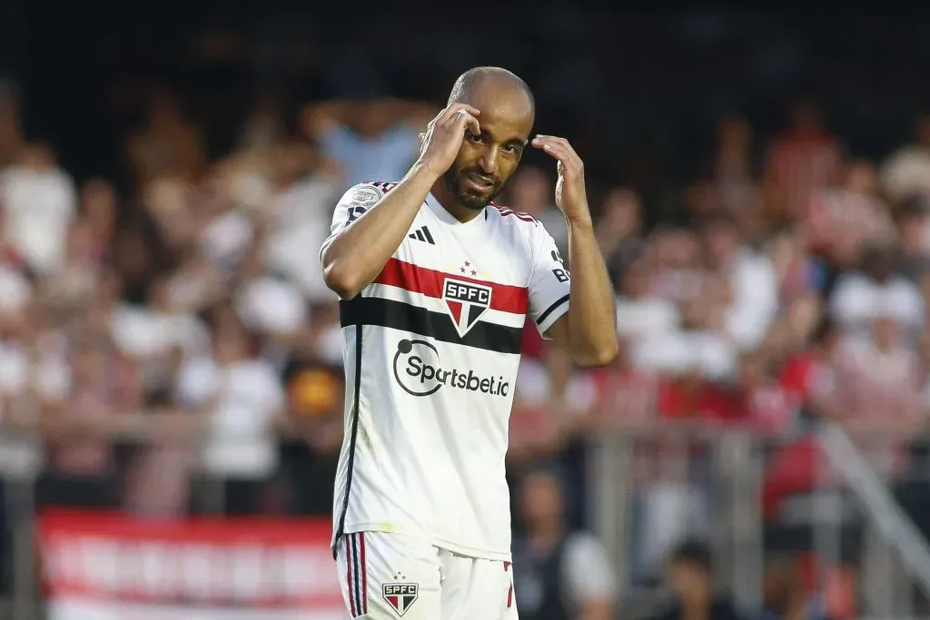 Lucas Moura na partida diante do Altético (Photo by Miguel Schincariol/Getty Images)