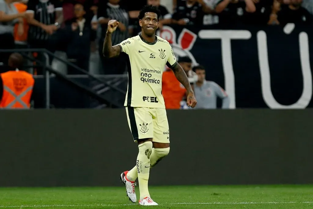 Zagueiro na partida diante do Botafogo (Photo by Ricardo Moreira/Getty Images)