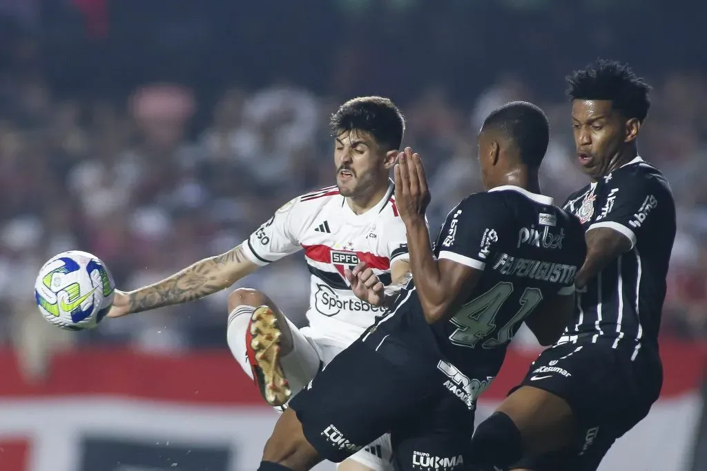 Beraldo é alvo do Liverpool. (Photo by Miguel Schincariol/Getty Images)