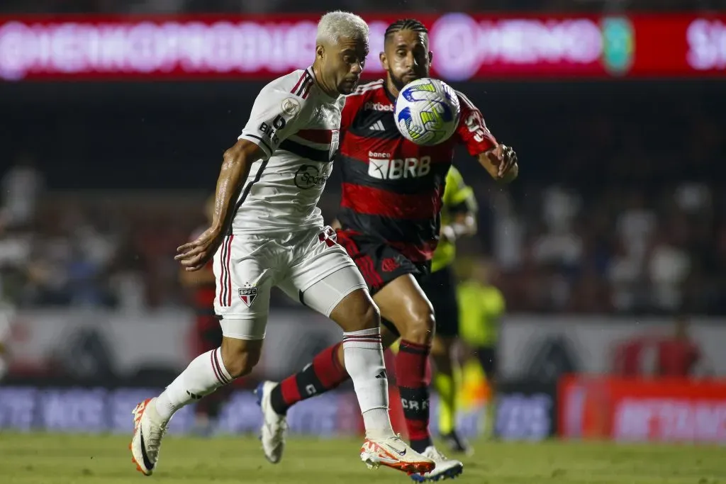 Wellington Rato em partida contra o Flamengo. (Photo by Miguel Schincariol/Getty Images)