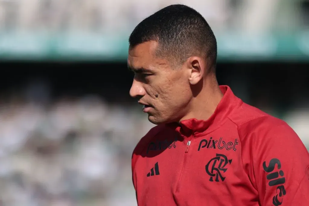 Goleiro Santos desvaloriza e Flamengo perde R$ 8 milhões em 2 anos. Foto: Robson Mafra/AGIF