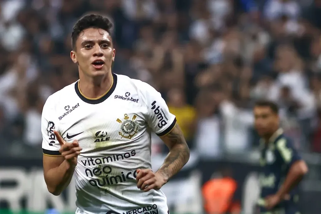 Gustavo Mantuan celebrando gol pelo Corinthians. Foto: Marcello Zambrana/AGIF