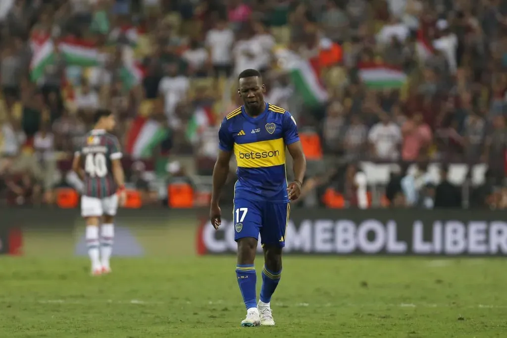 Advíncula na final da Libertadores. (Photo by Ricardo Moreira/Getty Images)