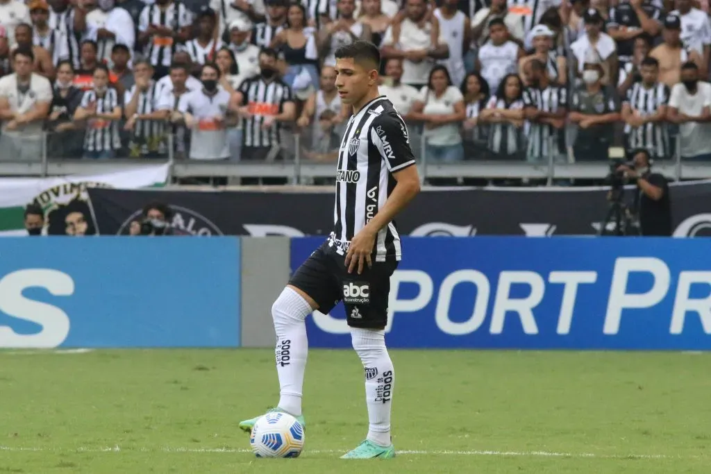 Savarino é o novo camisa 10 do Botafogo. Foto: Fernando Moreno/AGIF