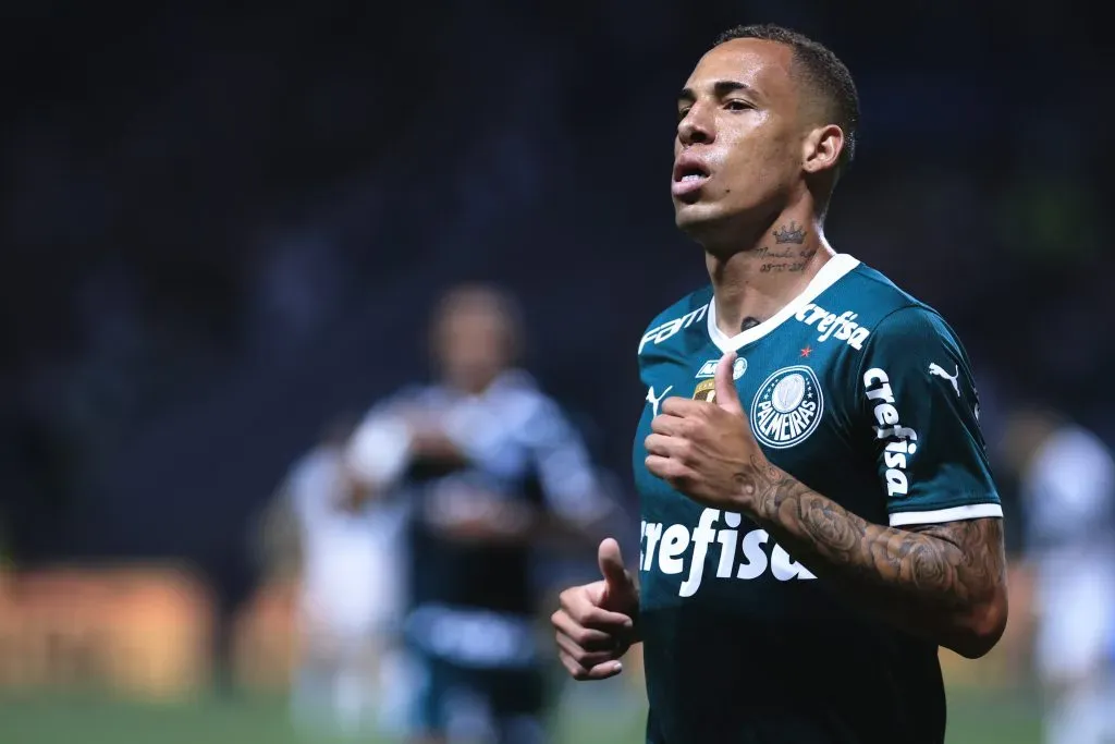 SP - Sao Paulo - 06/10/2022 - BRASILEIRO A 2022, PALMEIRAS X CORITIBA - Breno Lopes jogador do Palmeiras comemora seu gol durante partida contra o Coritiba no estadio Arena Allianz Parque pelo campeonato Brasileiro A 2022. Foto: Ettore Chiereguini/AGIF