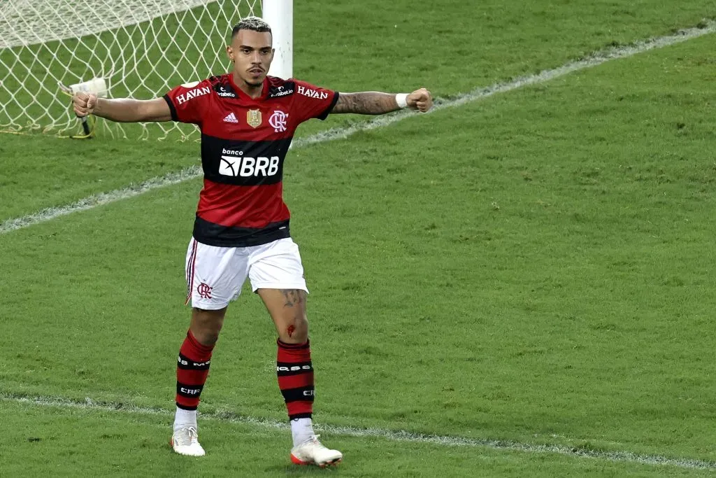 Matheuzinho no duelo diante do Ceará (Photo by Buda Mendes/Getty Images)