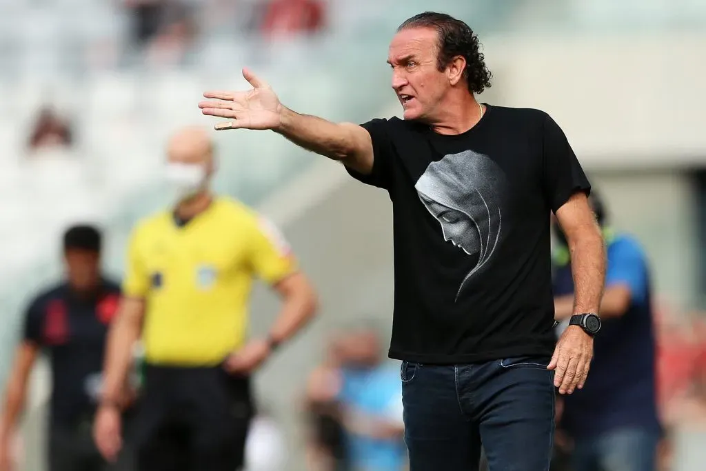 Cuca em partida contra o Flamengo. (Photo by Heuler Andrey/Getty Images)