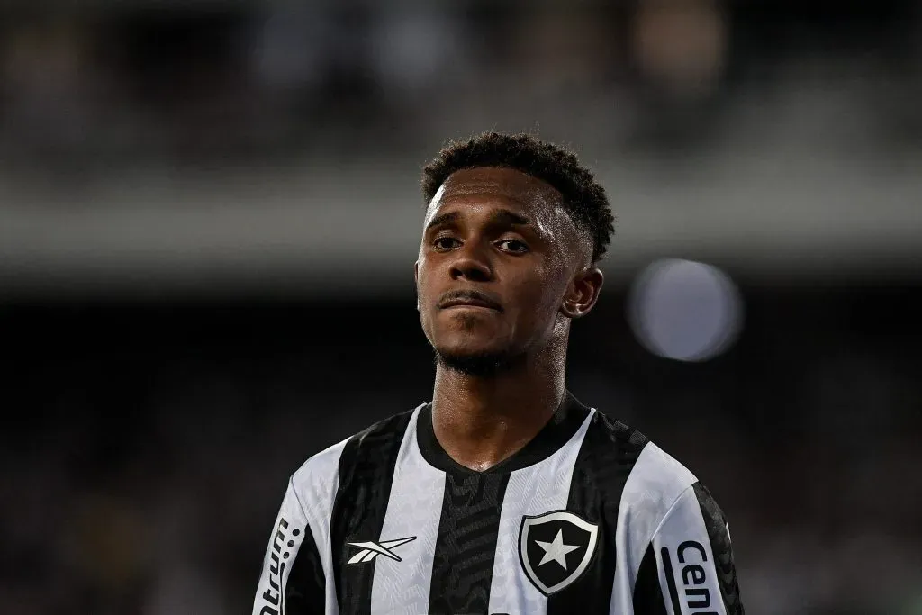 Jeffinho é destaque do Botafogo na temporada (Foto: Thiago Ribeiro/AGIF)
