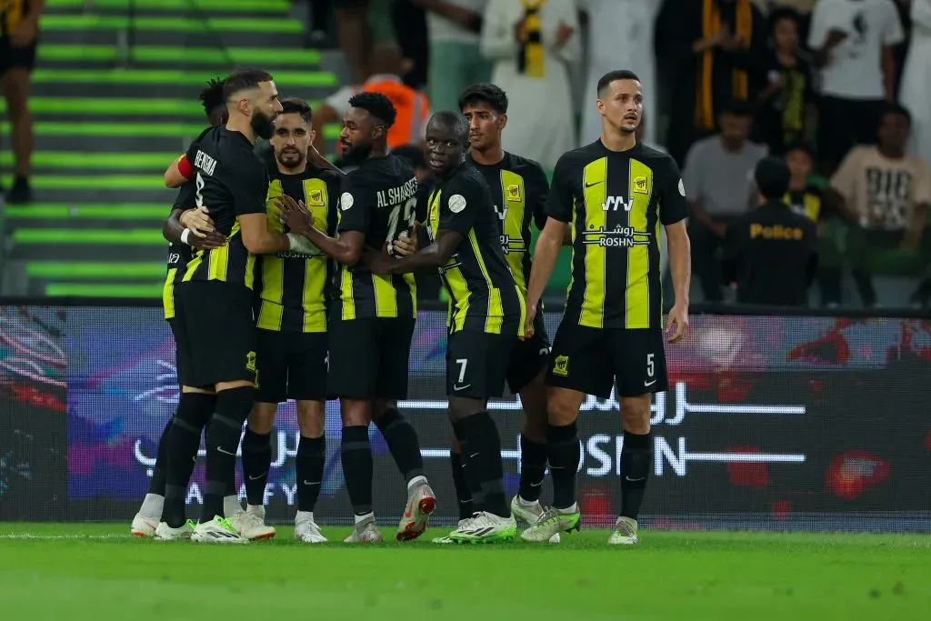 Coronado está perto do Corinthians. (Photo by Yasser Bakhsh/Getty Images)