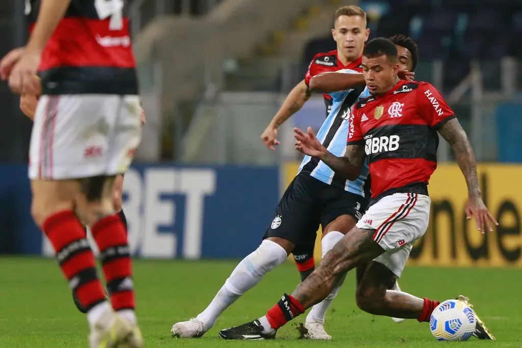 Kenedy nos tempos de Flamengo. (Photo by Silvio Avila/Getty Images)