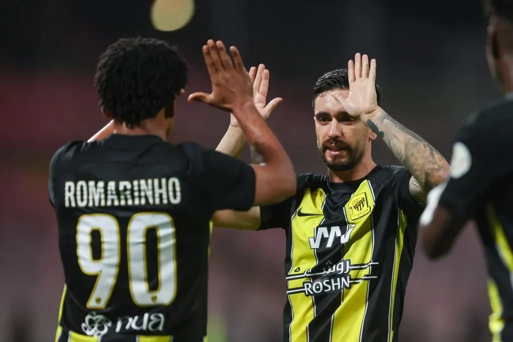 Romarinho e Igor Coronado juntos no Al-Ittihad. Foto: Yasser Bakhsh/Getty Images