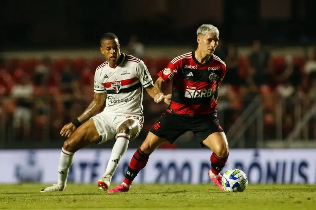 Varela expõe pedido de Tite no Flamengo. Foto: Miguel Schincariol/Getty Images