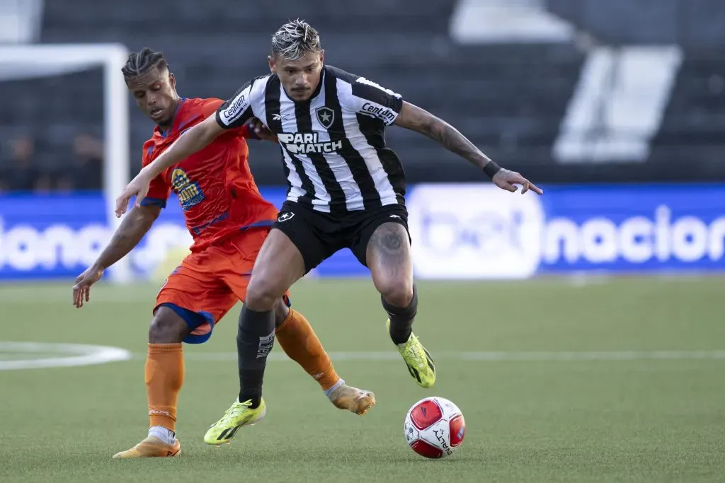 Soares pelo Botafogo. Foto: Jorge Rodrigues/AGIF