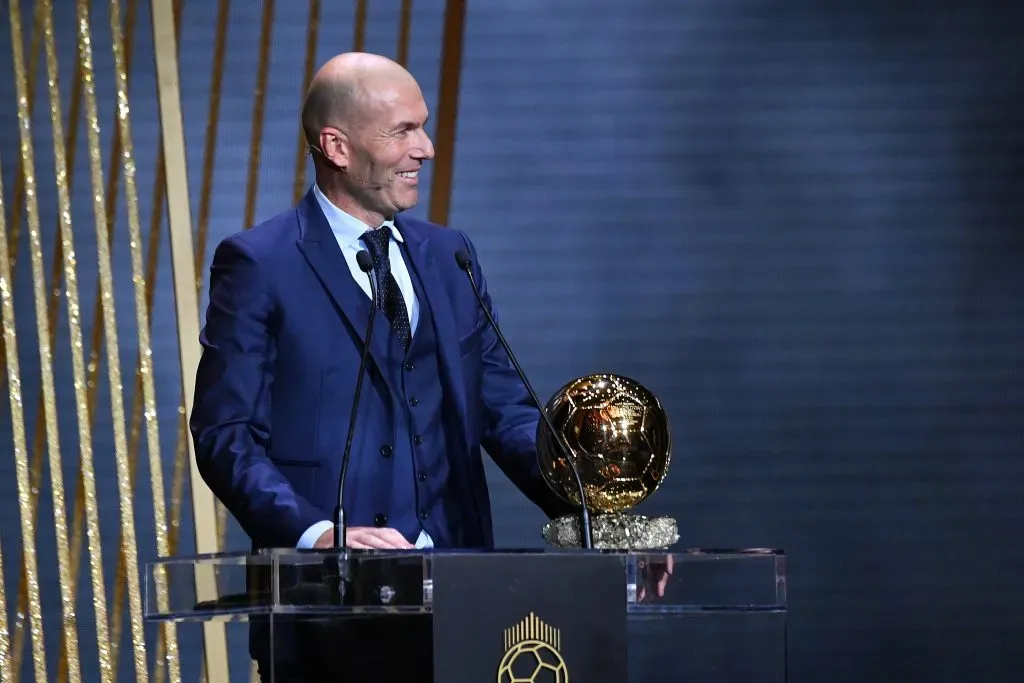 Zidane durante premiação da Bola de Ouro, em 2022. Foto: Aurelien Meunier/Getty Images