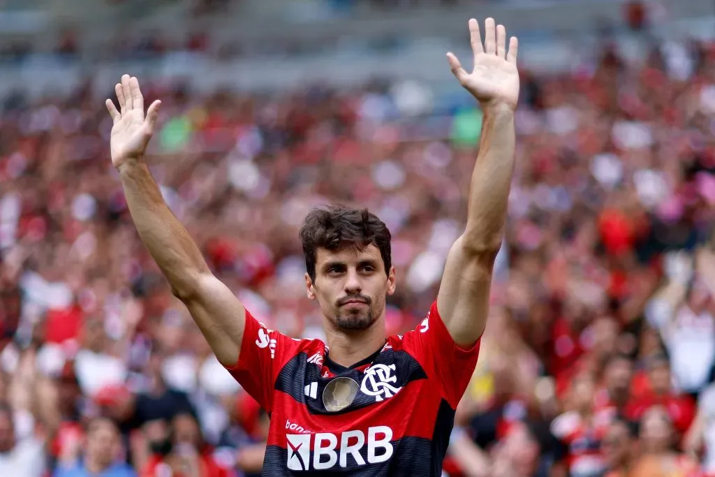Rodrigo se despedindo do Flamengo (Photo by Buda Mendes/Getty Images)