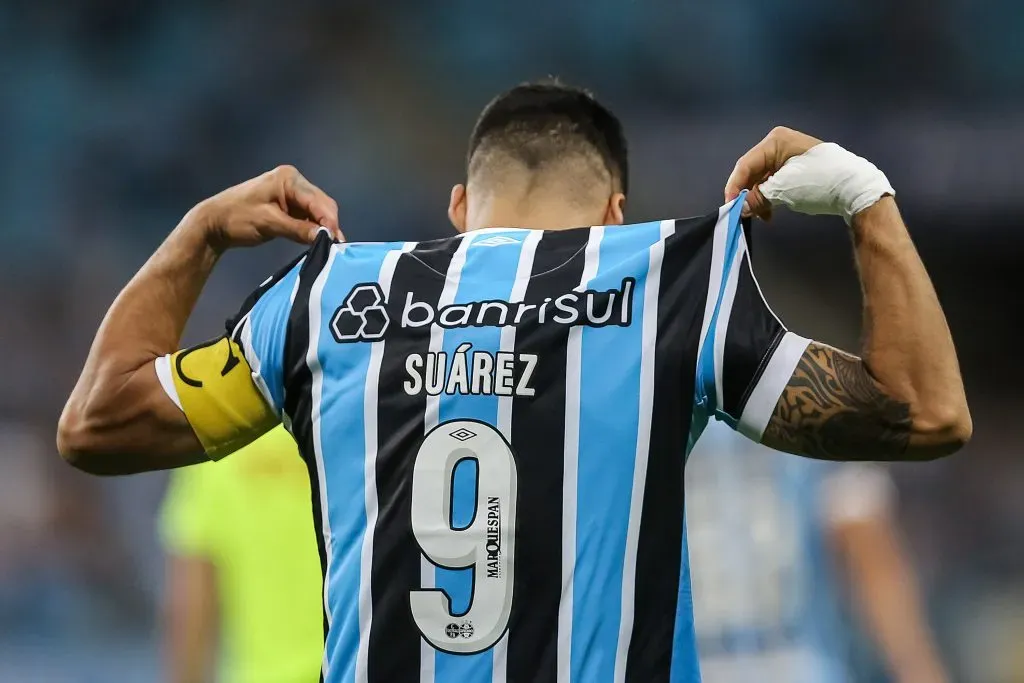 Suárez marcou 29 gols em um ano pelo Grêmio. Foto: Pedro H. Tesch/Getty Images