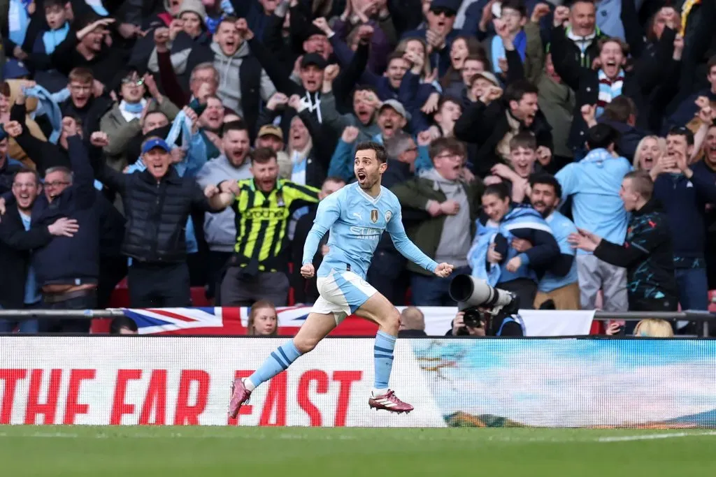 Gol de Bernardo Silva contra o Chelsea, na Premier League. Foto: Julian Finney/Getty Images