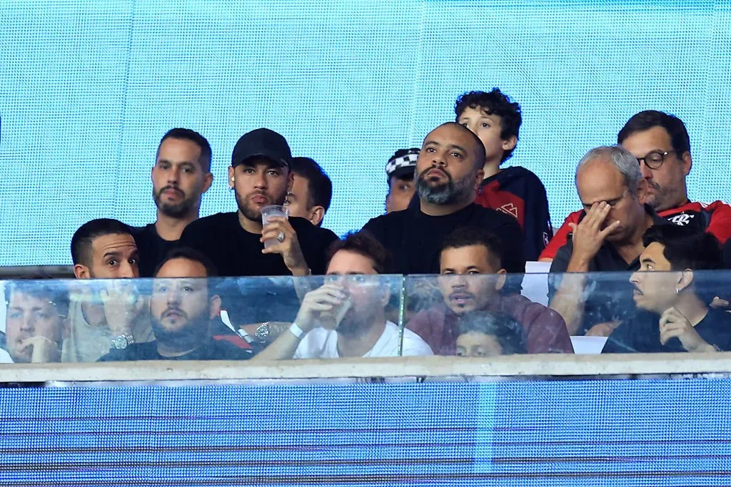 Neymar acompanhando o Flamengo. (Photo by Buda Mendes/Getty Images)