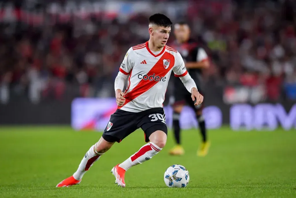 Franco Mastantuono com a camisa do River Plate. (Photo by Marcelo Endelli/Getty Images)