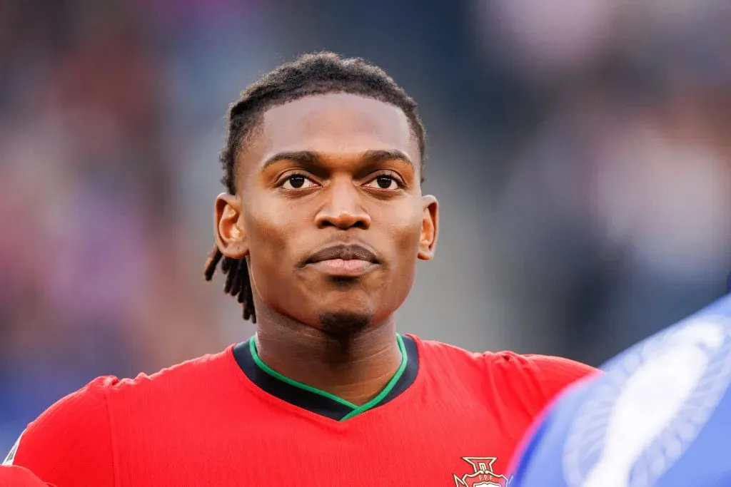 Rafael Leão com a camisa de Portugal durante a última Eurocopa 2024. Copyright: xMaciejxRogowskix