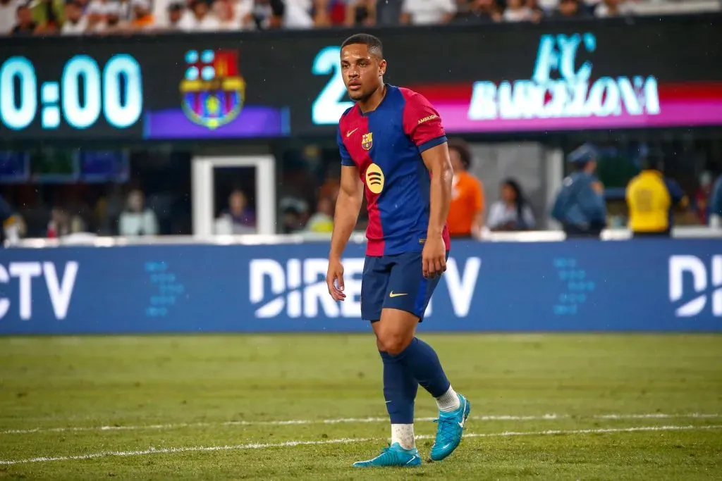 Vitor Roque tem interessados da Premier League e Barcelona quer vendê-lo. IMAGO.