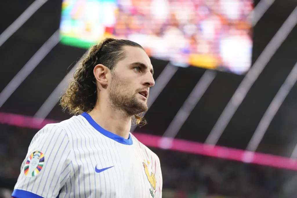 Rabiot em campo pela França. Foto: IMAGO / NurPhoto