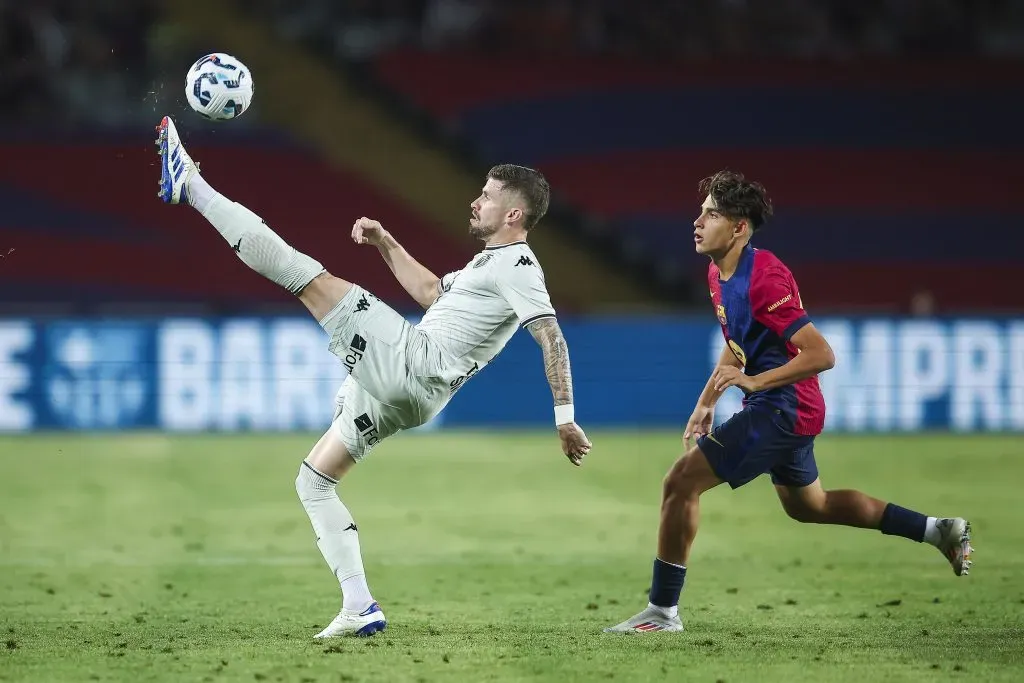 Caio Henrique vs Barça. (Photo by Eric Alonso/Getty Images)