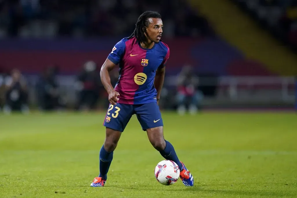 Jules Koundé, defensor do Barcelona (Foto: Sergio Ruiz / Imago / Pressinphoto)