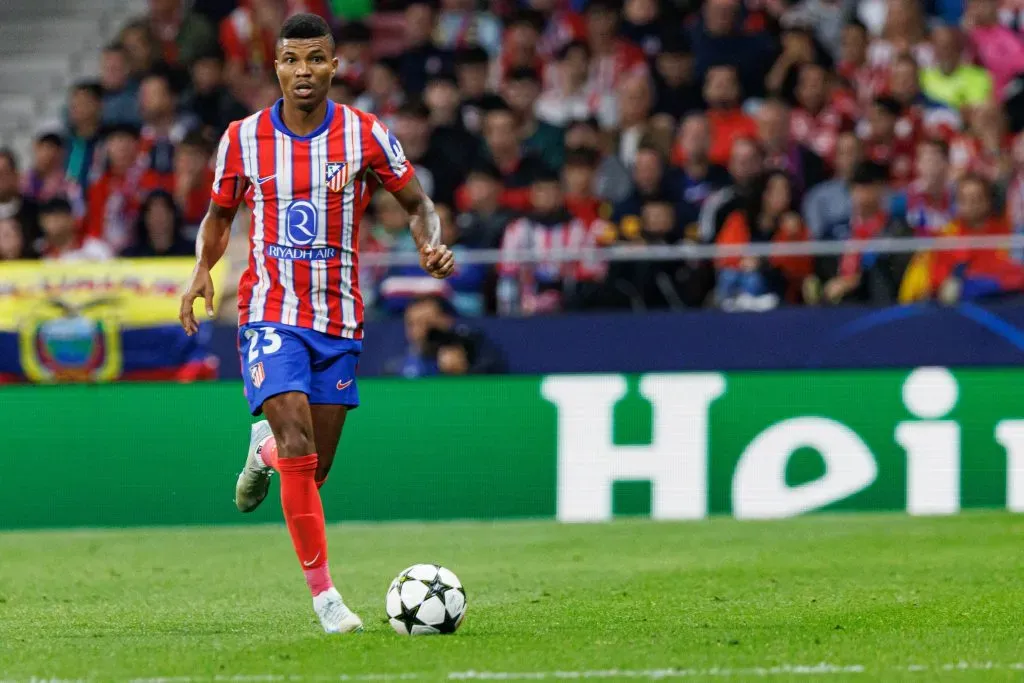 Reinildo Mandava, do Atlético de Madrid, é alvo do Barcelona e do Fenerbahçe. foto:IMAGO / Maciej Rogowski