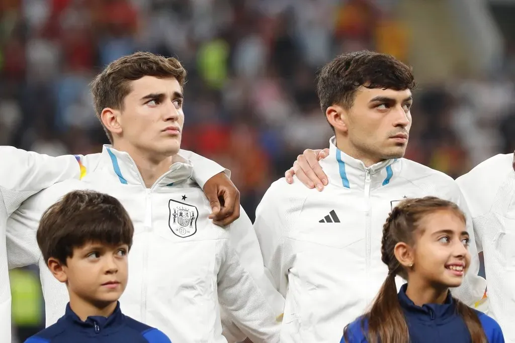 Gavi e Pedri, do Barcelona, pela Seleção da Espanha, em 2022. foto: IMAGO / AFLOSPORT