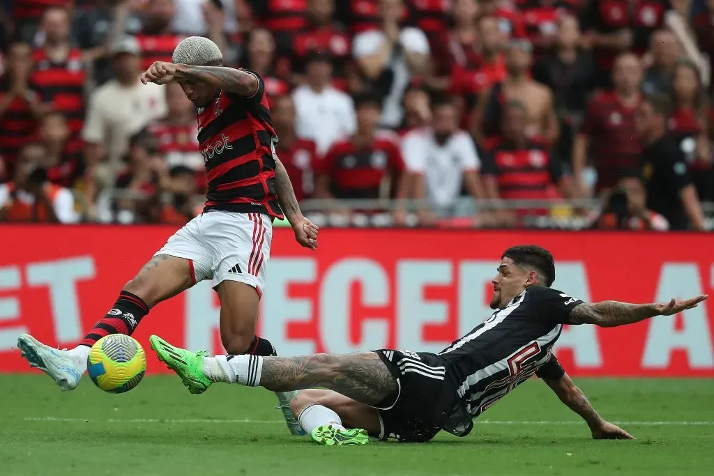 Wesley vs Galo. (Photo by Wagner Meier/Getty Images)