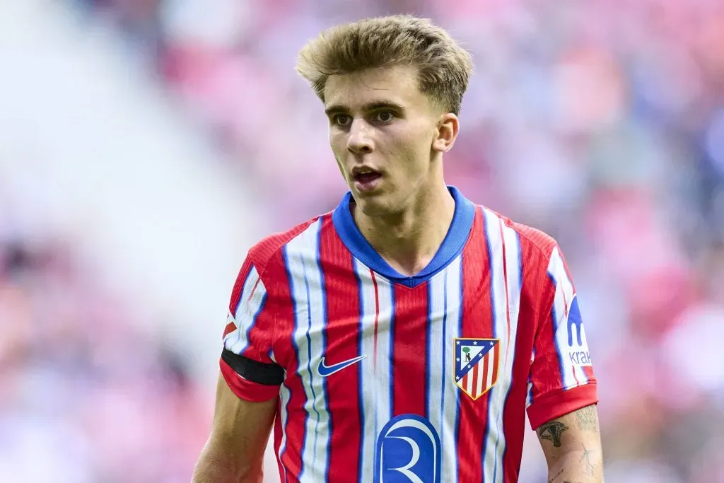 Pablo Barrios, do Altético de Madrid, poderia se envolver em uma troca com Garnacho, do Manchester United, segundo portal. Foto: IMAGO / Pressinphoto