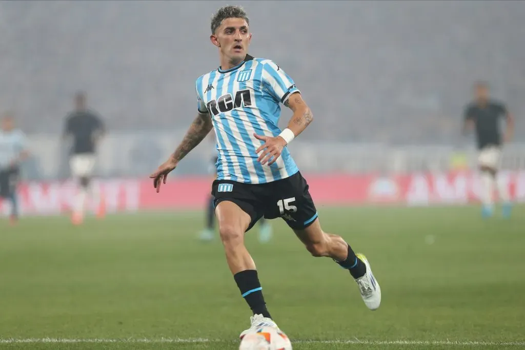 Gastón Martirena em ação pelo Racing. (Photo by Daniel Jayo/Getty Images)