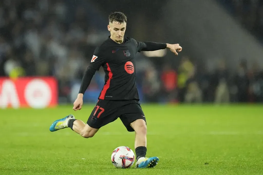 Marc Casado com a camisa do Barcelona. Foto: IMAGO / NurPhoto.