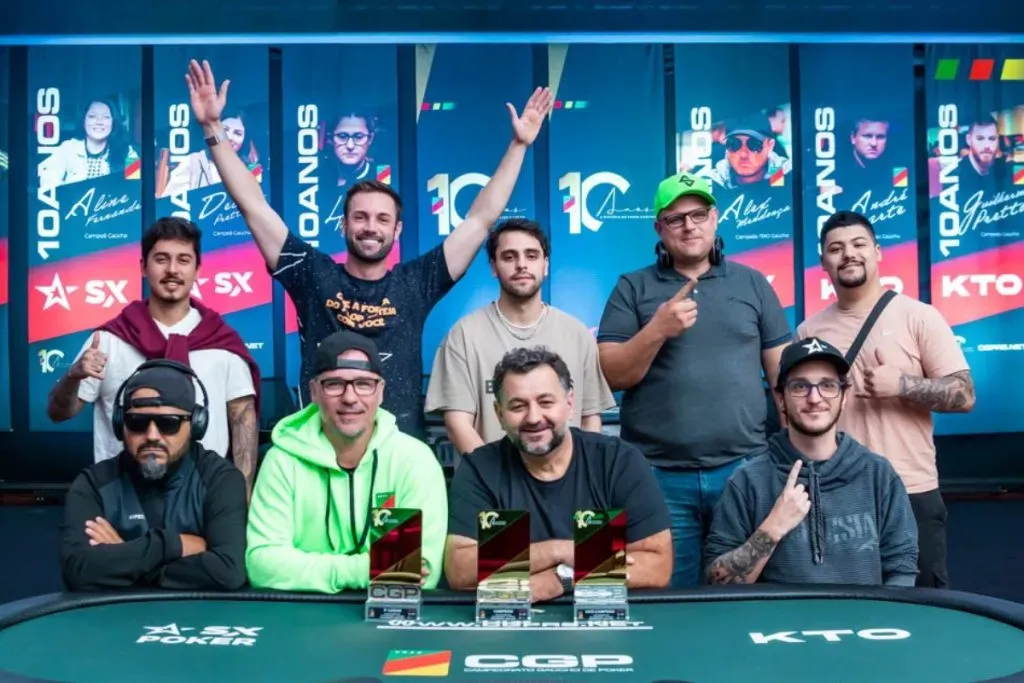 Mesa Final do High Roller PKO do CGP