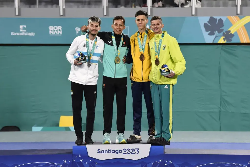 Guzmán con la medalla de plata en los Panamericanos 2023. (Foto: Getty)