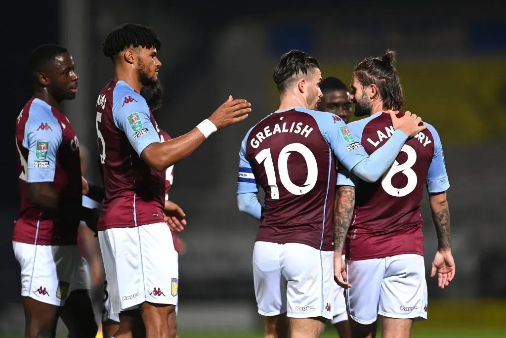 Henri Lansbury (8) y Jack Grealish (10) compartieron plantel en Aston Villa. IMAGO