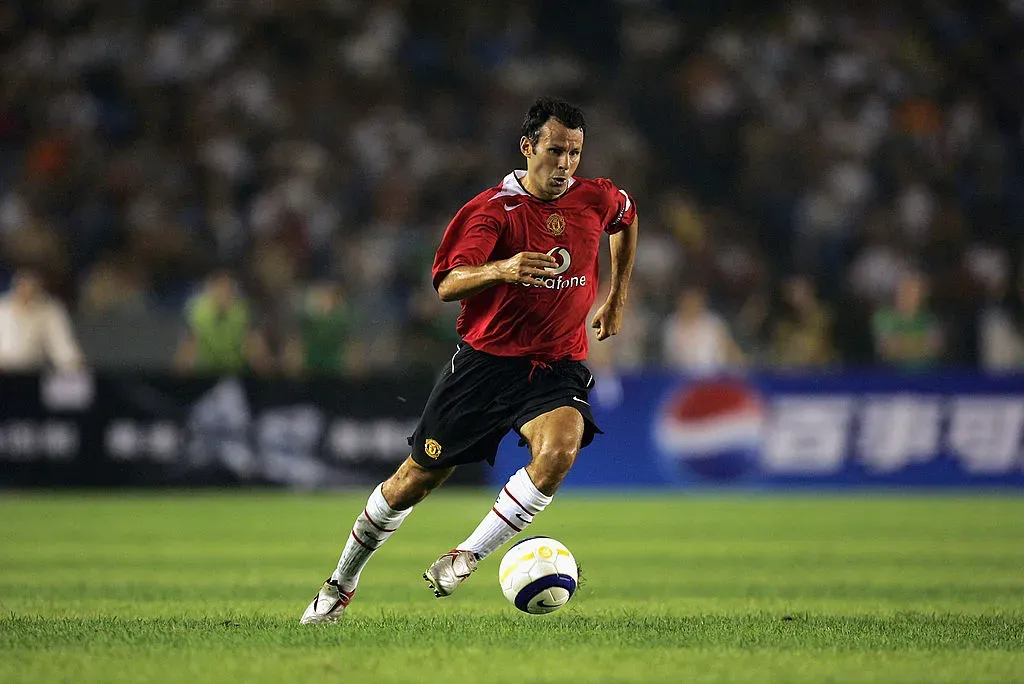 Henry reconoció que Estevao le recuerda a Ryan Giggs por su insistencia en el mano a mano. (Getty)