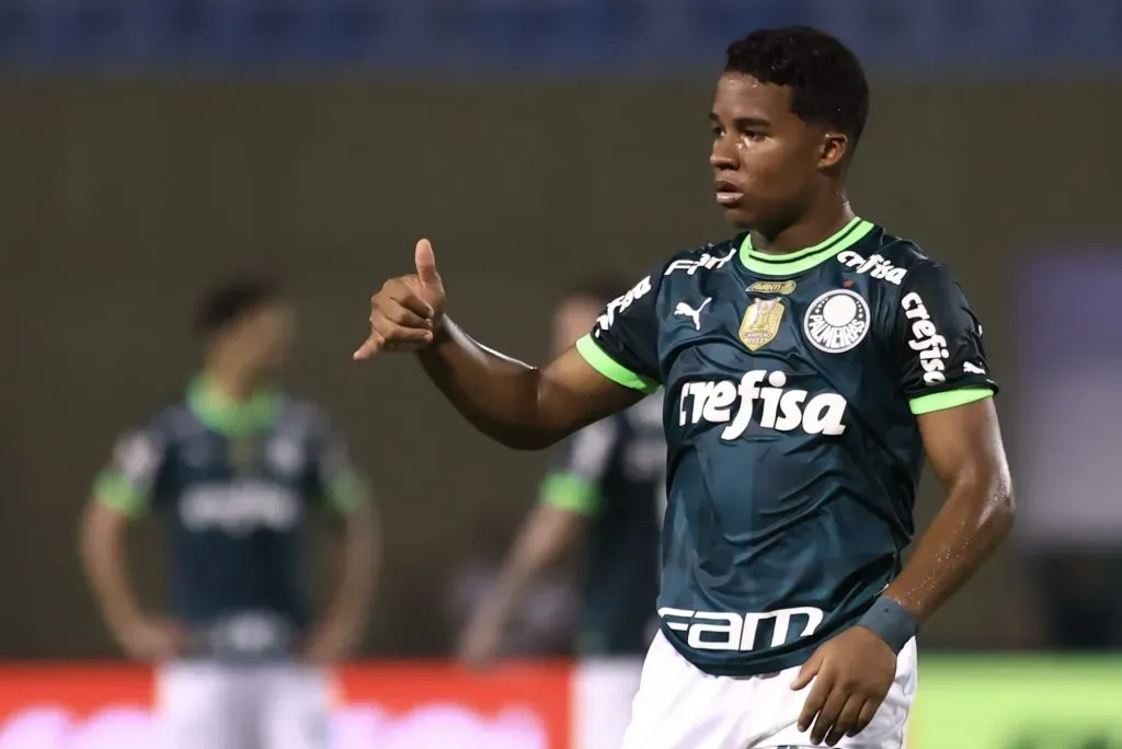 Endrick jogador do Palmeiras durante partida contra o Internacional no estadio Arena Barueri pelo campeonato Brasileiro A 2023. Foto: Marcello Zambrana/AGIF