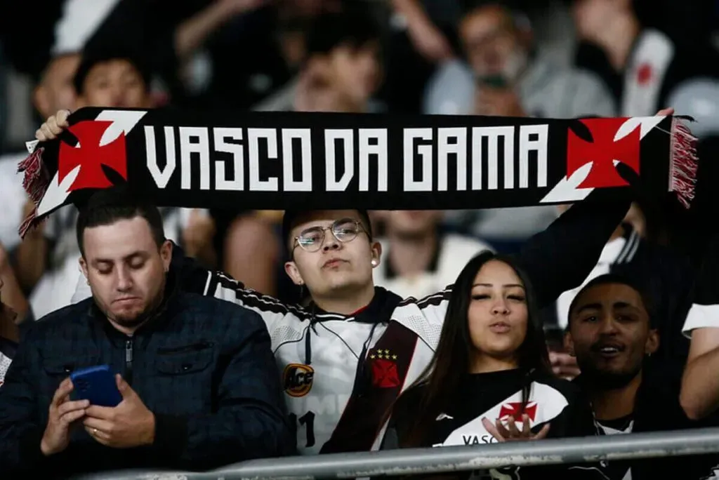 Torcida do Vasco em São Januário – Foto: Daniel Ramalho/Vasco