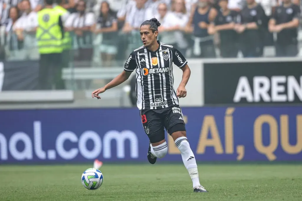 Mauricio Lemos em ação pelo Galo. Ele é uma das dúvidas de Felipão para encarar o Bahia – Foto: Gilson Lobo/AGIF