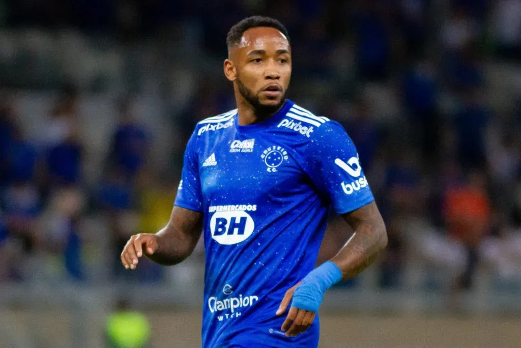 Rafa Silva, jogador do Cruzeiro, durante partida contra o Novorizontino no estádio Mineirão pelo campeonato Brasileiro B 2022. Foto: Fernando Moreno/AGIF