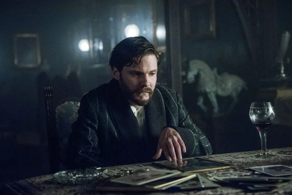 Daniel Bruhl es uno de los protagonistas de El alienista. (IMDb)