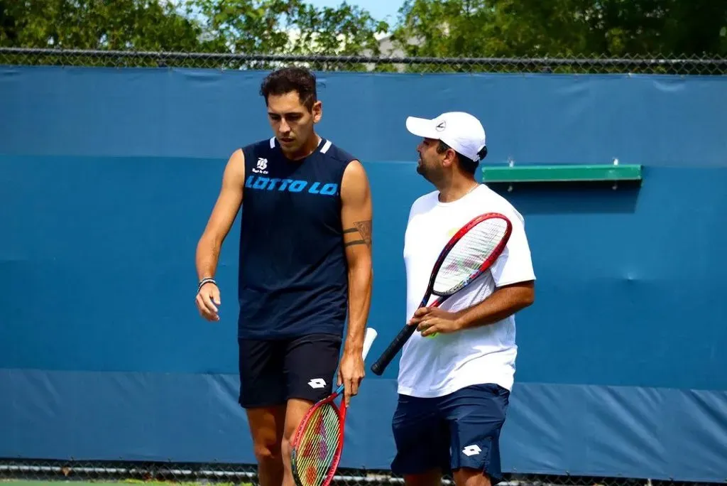 Tabilo junto a su coach Guillermo Gómez