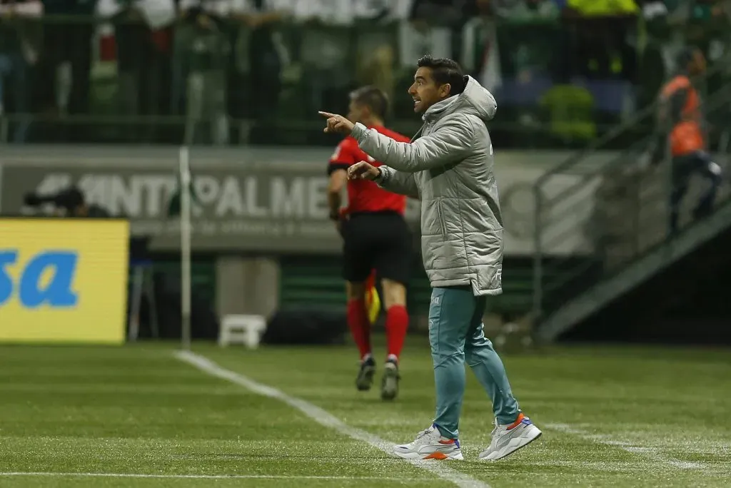 Abel Ferreira não garante o fico no Verdão. Foto: Ricardo Moreira/Getty Images